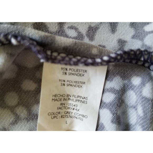 Daisy Fuentes Sz L Short Sleeve Twisted Front BOHO Gray V-NECK Women Top - Picture 6 of 12